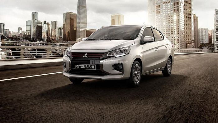 Mitsubishi Attrage được đánh giá là một mẫu xe có thiết kế hiện đại, mạnh mẽ và năng động.