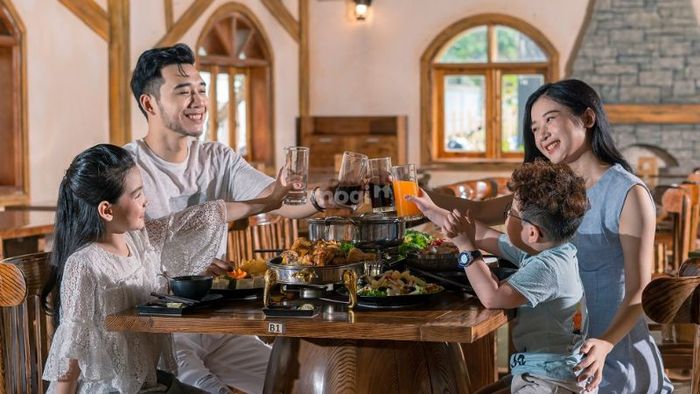 Khám phá nền ẩm thực đa dạng và đặc sắc tại Thiên Đường Bảo Sơn