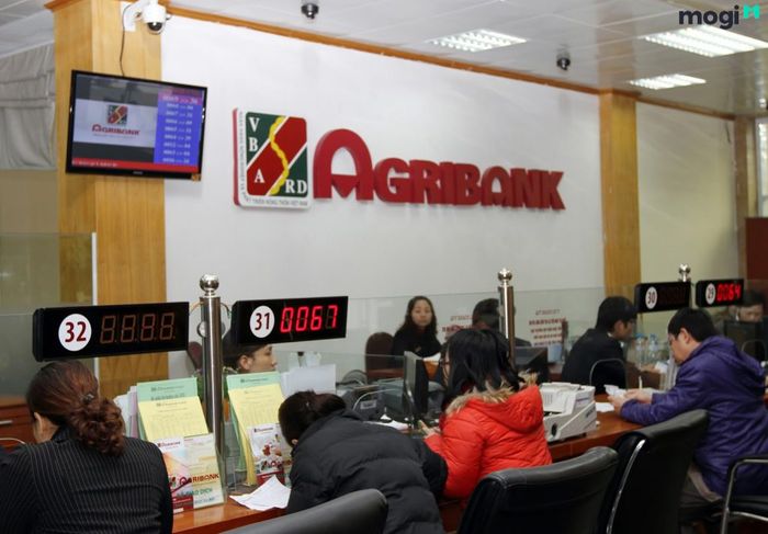 Agribank hiện nay là một trong những ngân hàng uy tín với các gói vay mua nhà lãi suất thấp, được nhiều khách hàng tin dùng.