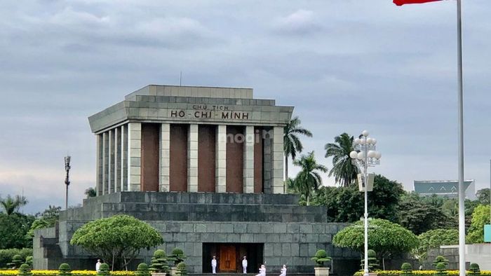Hướng dẫn di chuyển đến Lăng Chủ Tịch Hồ Chí Minh