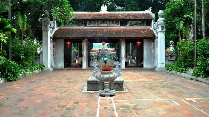 Cổng Tam Quan