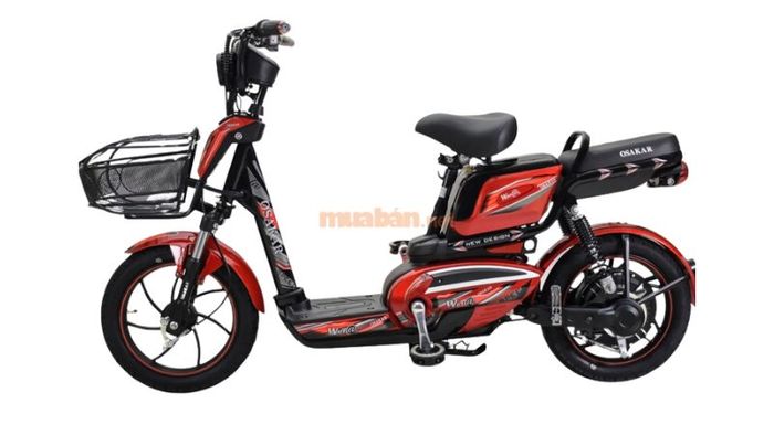 mẫu xe đạp điện hiện đại, tiện lợi với trọng lượng nhẹ, phù hợp cho người lớn tuổi và học sinh, sinh viên