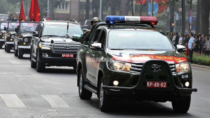 Biển số xe màu đỏ dành cho xe thuộc Bộ Quốc phòng và các phương tiện cơ giới