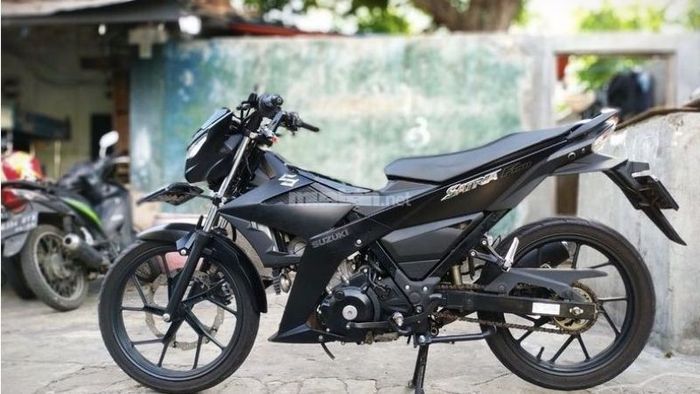 Suzuki Satria 2016 sở hữu thiết kế góc cạnh, tinh tế và thanh mảnh