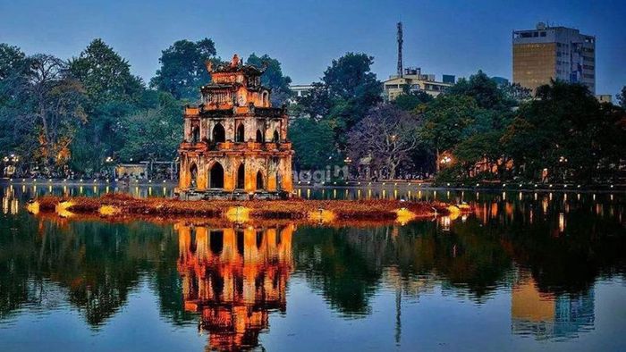 Hồ Hoàn Kiếm – Nơi lưu giữ giá trị lịch sử và văn hóa của thủ đô