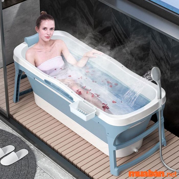 Bồn tắm nhựa gấp gọn với mức giá chỉ từ vài trăm nghìn