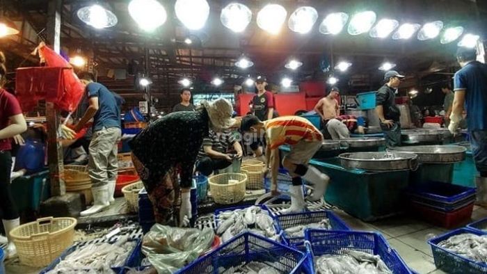 Chợ cá – Nhà lồng F