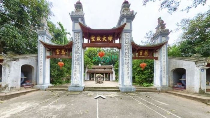 Cổng Tam Quan