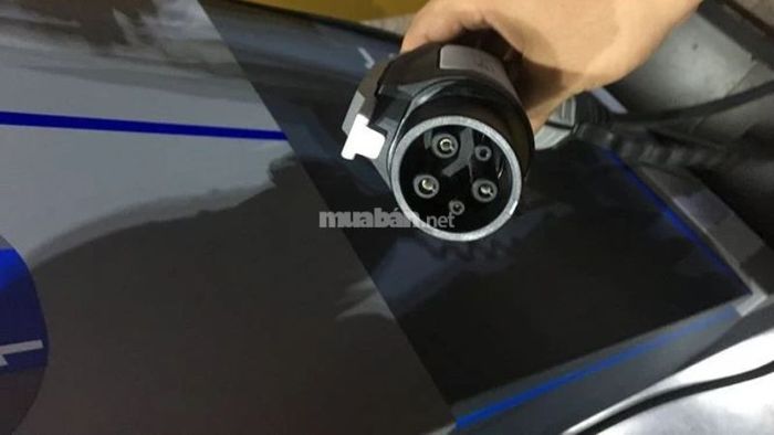 Đảm bảo bảo vệ các bộ phận điện tử khỏi nước trong quá trình rửa xe