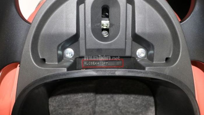 Hướng dẫn xem năm sản xuất xe Honda Lead qua số khung xe