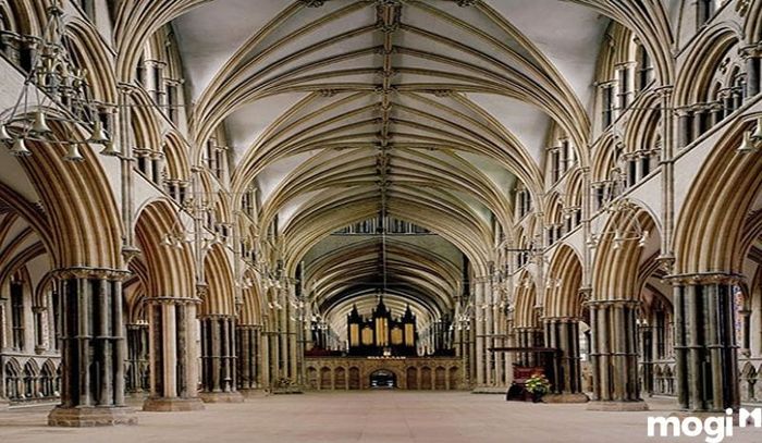 Đặc điểm kiến trúc Gothic
