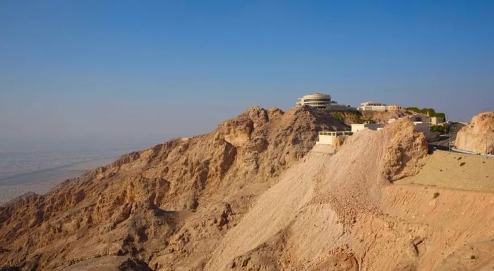 Jebel Hafeet’s summit rises 1,220 meters above sea level.