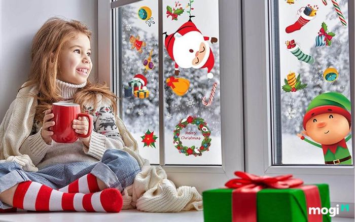 Trang trí cửa sổ để tạo không khí lễ hội cho không gian sống