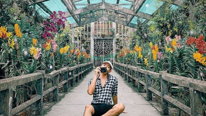 Thảo Cầm Viên là nơi bạn có thể tận hưởng không gian thoáng đãng, mát mẻ với hàng nghìn cây xanh, mang lại cảm giác thư giãn tuyệt vời.