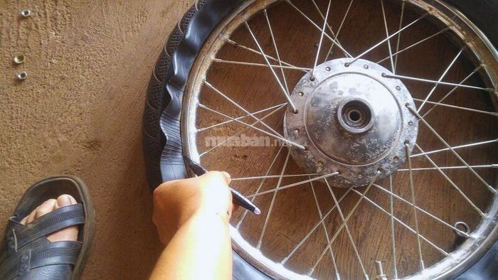 Lốp xe máy nên thay sau bao nhiêu km?