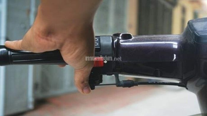 Hướng dẫn chỉnh cần gạt gió cho xe máy đời cũ, trước năm 2019