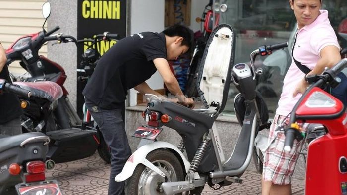 Hướng dẫn bảo quản bình ắc quy xe đạp điện hiệu quả