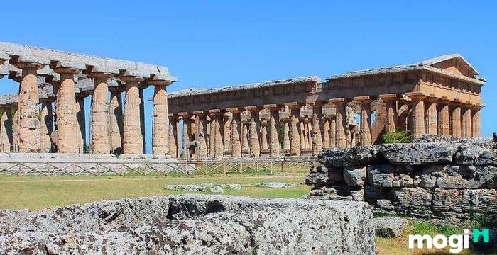 Cột Doric là loại cột có tuổi đời lâu nhất trong kiến trúc Hy Lạp