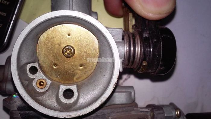 Lợi ích của cần gạt gió trên xe máy