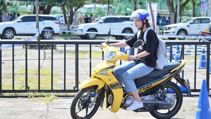 2. Sử dụng số hợp lý khi lái xe