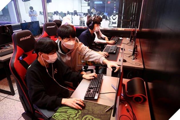 Ngành tuyển thủ Esports tại Trung Quốc đang phải đối diện với tỷ lệ cạnh tranh khủng khiếp, khiến cơ hội trở nên cực kỳ hiếm hoi.