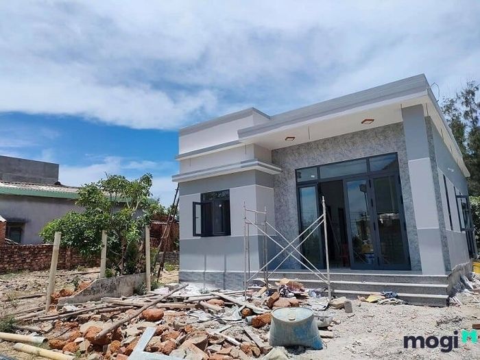 Màu xanh xám rất hợp với gia chủ mệnh Thủy và Kim.