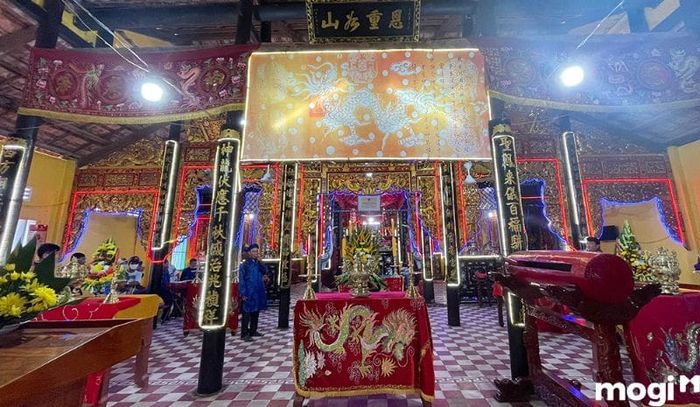Đình Bình Thủy thờ cúng thần linh và những anh hùng có công với đất nước