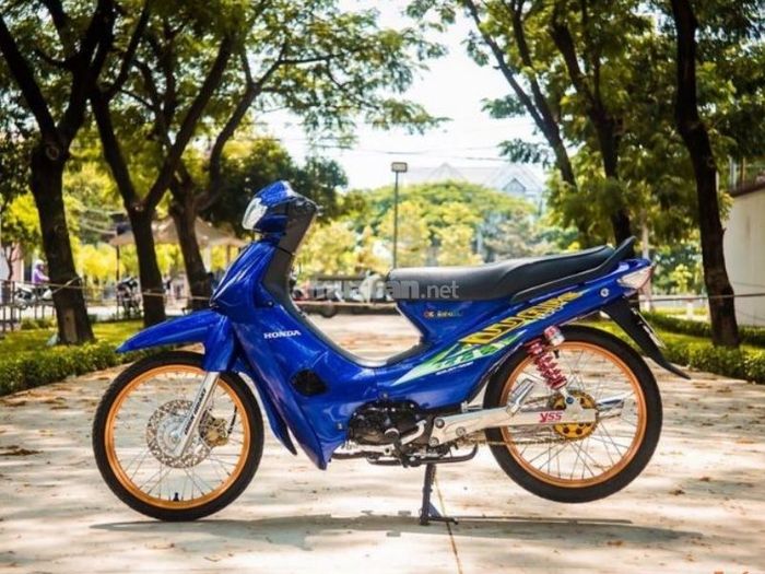 Xe Wave 50cc độ theo phong cách Thái Lan