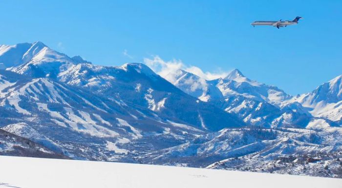 Pitkin County Airport, well-connected to numerous U.S. cities, offers a convenient gateway to Aspen.