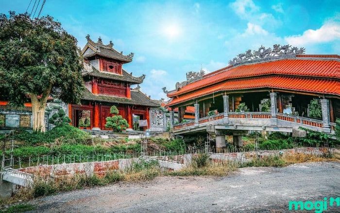 Địa điểm du lịch Đồng Tháp – Khu du lịch văn hóa Phương Nam (Nam Phương Linh Từ)