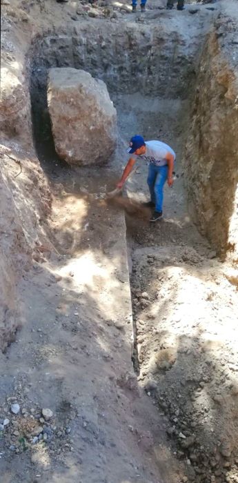 A photo shared by Egypt's Ministry of Antiquities showcases the newly uncovered tomb.