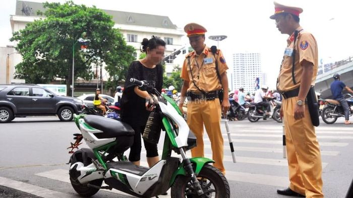 Mức phạt áp dụng cho hành vi độ xe máy điện