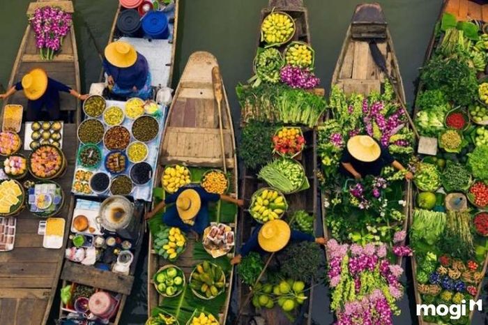 chợ nổi Phong Điền