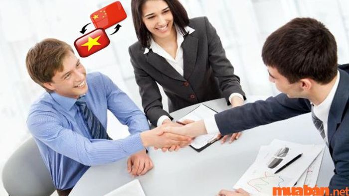 Dịch thuật là quá trình chuyển đổi văn bản từ ngôn ngữ này sang ngôn ngữ khác, đảm bảo giữ nguyên ý nghĩa của bản gốc.