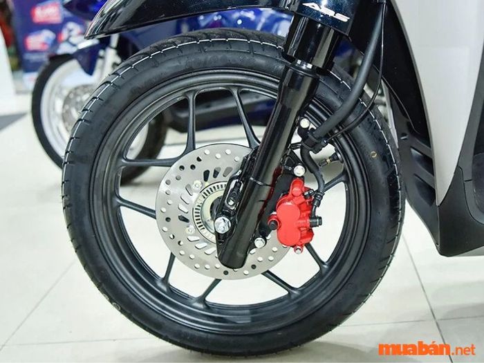 CBS là hệ thống phanh kết hợp, giúp tối ưu hiệu quả phanh và an toàn cho người lái xe.