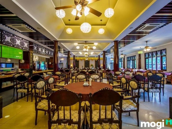Nhà hàng Hoa Rừng tại khu du lịch Bình Châu