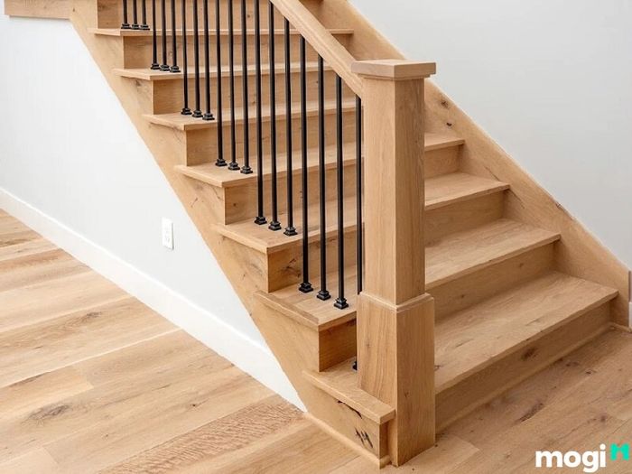 Những mẫu cầu thang gỗ với thiết kế đẹp mắt, màu sắc tinh tế mang đến vẻ sang trọng cho không gian sống.