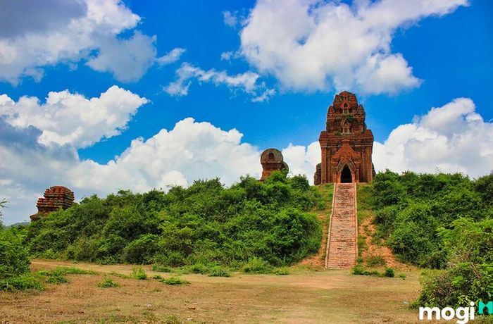 Tháp Nhạn Phú Yên