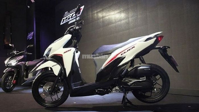 giá xe Click Thái hiện tại