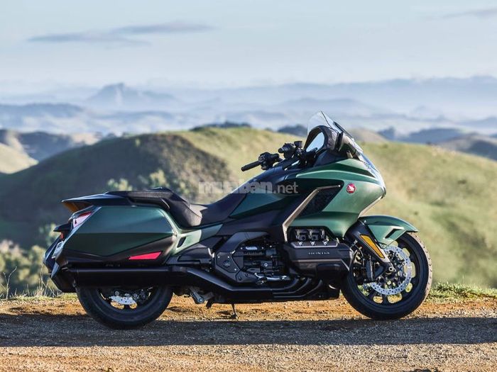 Touring – Honda Gold Wing – Mẫu xe touring cao cấp