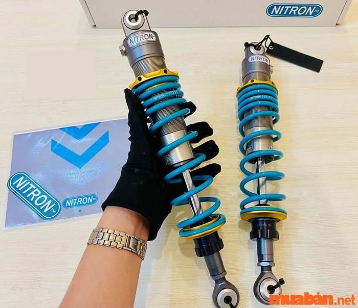Phuộc Nitron sản xuất ở đâu? Nitron R1 là dòng phuộc chưa được trang bị bình dầu liền.
