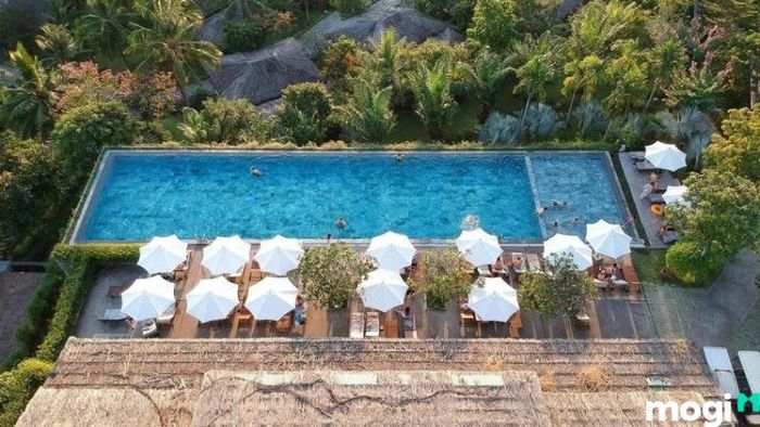 Bãi Dài Phú Quốc, địa điểm lý tưởng cho những ai yêu thích vẻ đẹp hoang sơ và bãi biển dài tuyệt đẹp.