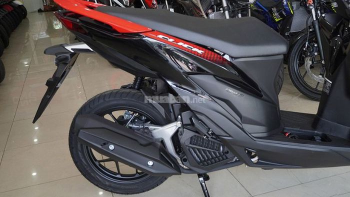 Thân xe của Click