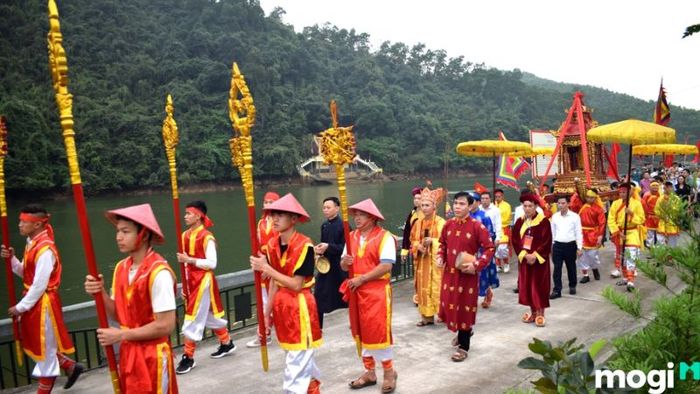 Lễ hội miếu Ông Địa