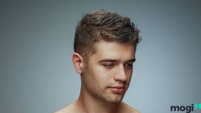 Kiểu tóc nam mặt tròn béo