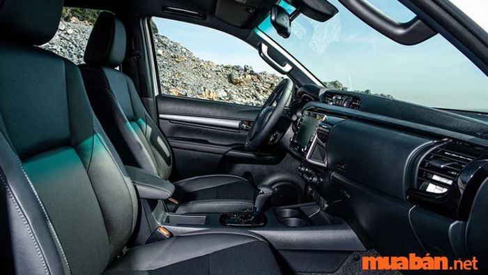 Xe bán tải Hilux