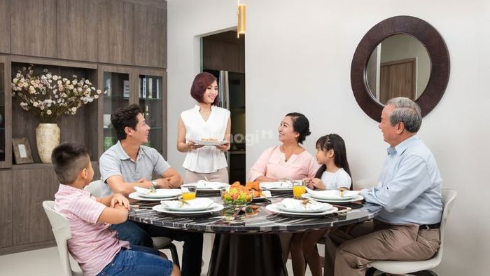 Gia đình nhiều thế hệ cùng sinh sống