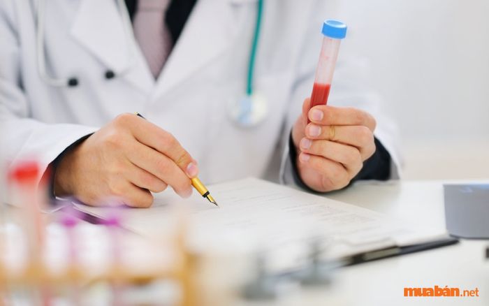 Những yếu tố quyết định mức lương trong ngành xét nghiệm Y học