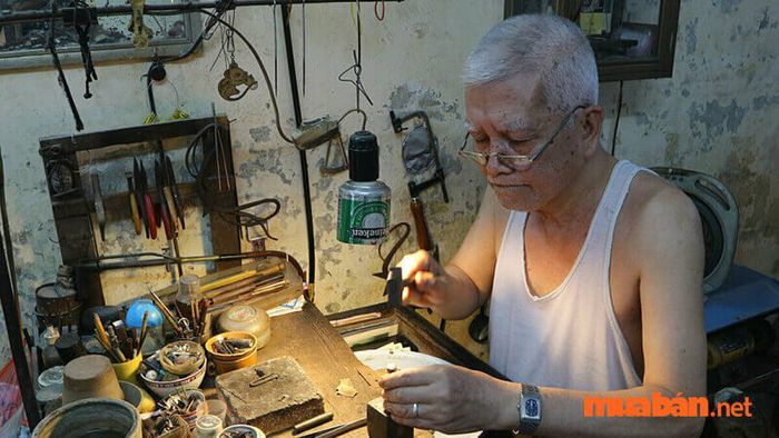 nghề thợ bạc