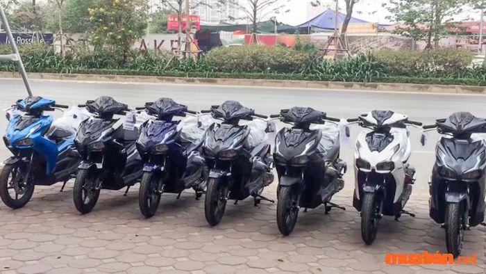 Các phiên bản xe Air Blade